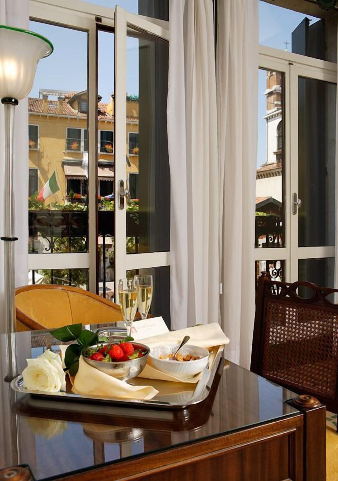 Palazzo Del Giglio Otel Venedik Dış mekan fotoğraf